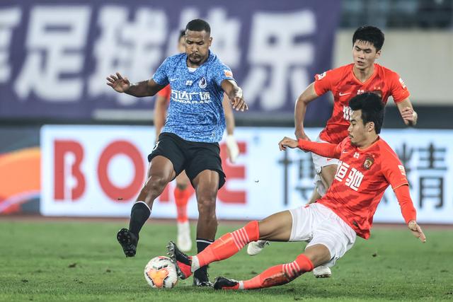 库里空砍31分约维奇20分 热火力克勇士止3连败
